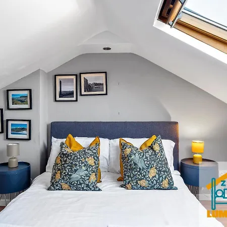 2Br Home In Barrow-In-Furness Sleeps 8 Close To Bae Systems, Hospital, Lakes Exterior photo